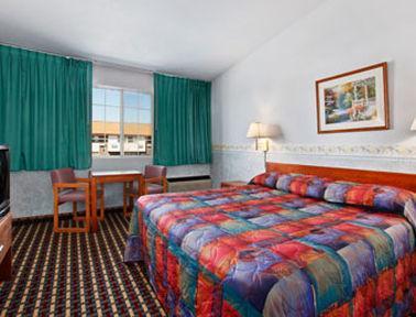 Traveler Inn Sterling Pokoj fotografie